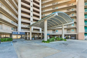 Beachfront Biloxi Condo with Resort Amenities!